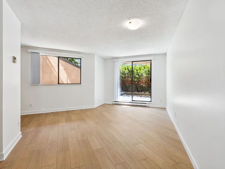 1045 Haro St — Photo 69