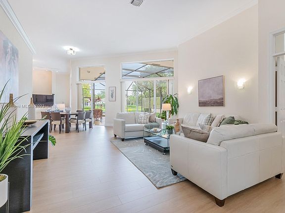 5th image of 2642 Miller Ct