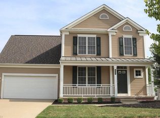 29309 S Village Ln, Glenwillow, OH 44139