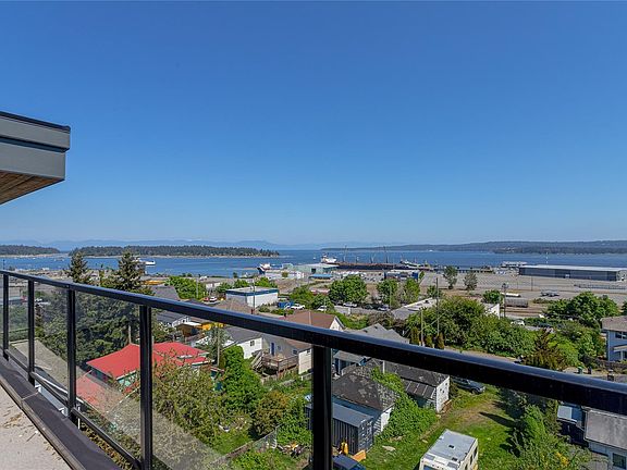 3rd image of 45 Haliburton St #503