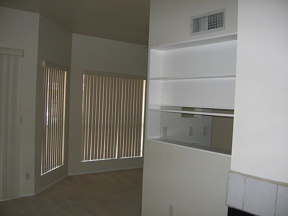 SPACIOUS 1 BEDROOM