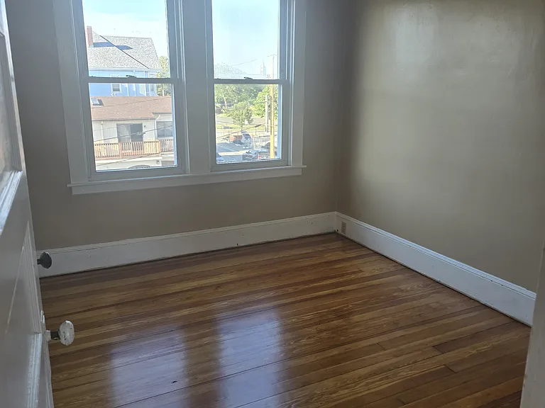 373 Bolton St #3 — Photo 2