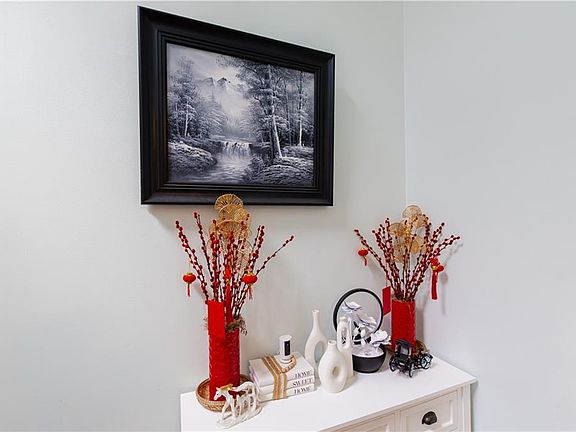 5th image of 2429 Parcview Run Cv