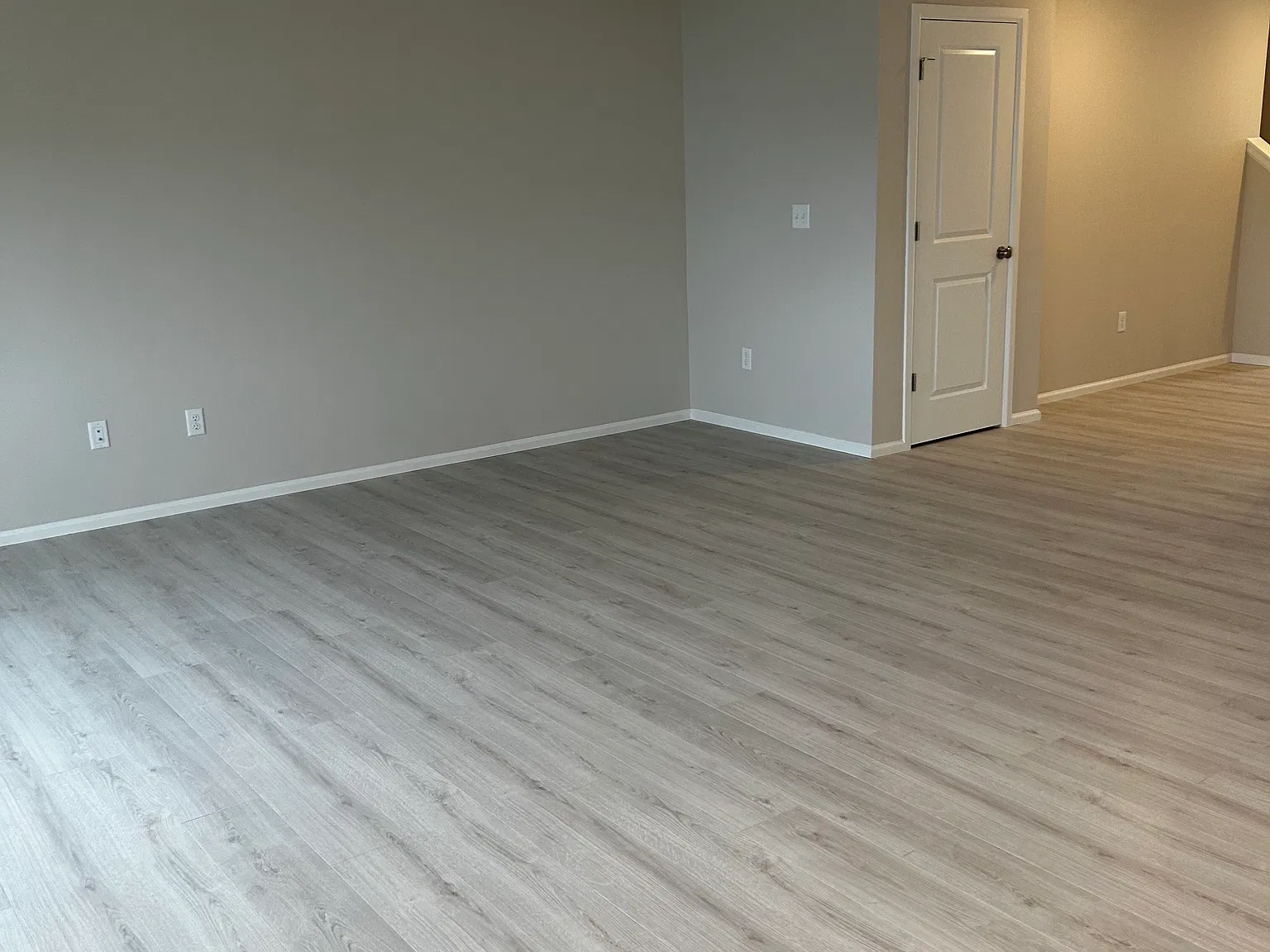 280 NE Olympic Rdg — Photo 2