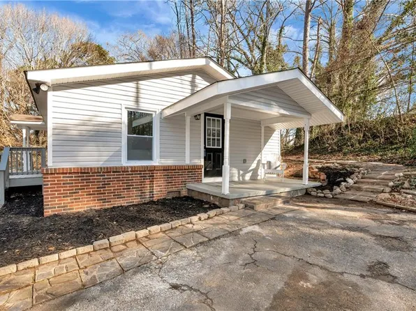 3006 Scenic Dr, Gainesville, GA 30506