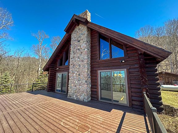 2nd image of N2947 Pebble Valley ROAD