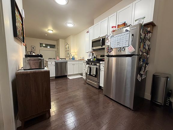 4th image of 210 Lehigh Avenue # First Floor