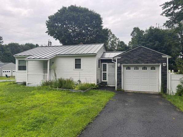 6 Logan Ln