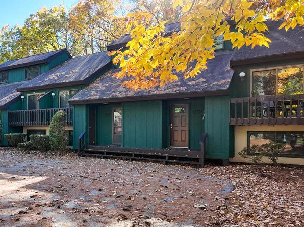 106 Stonehurst Manor Road #C, Conway, NH 03860
