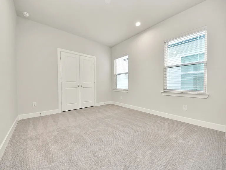 2319 Silva Park Ln — Photo 27