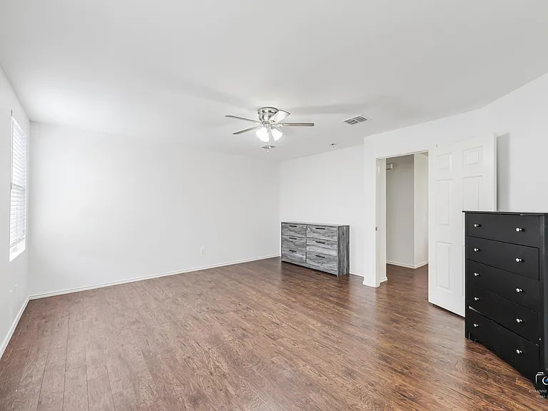 13262 Cleburne Dr — Photo 16