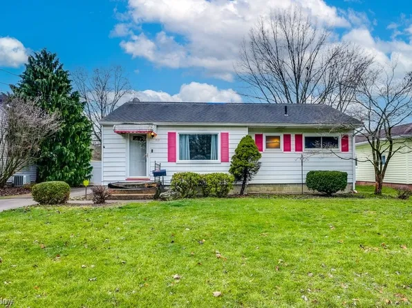 717 Linden St, Ravenna, OH 44266