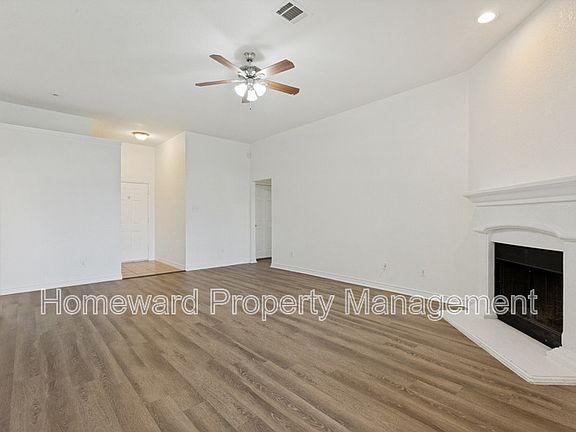 3rd image of 900 San Felipe Trl