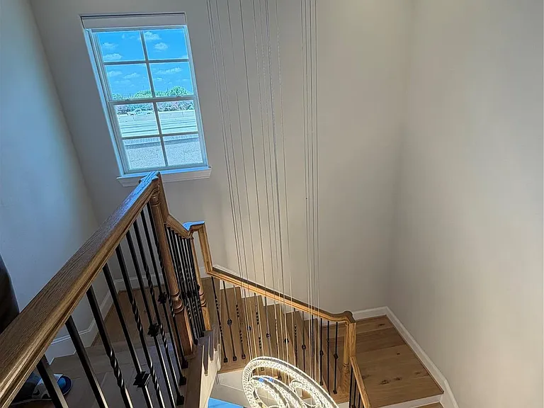 824 Cage St — Photo 25