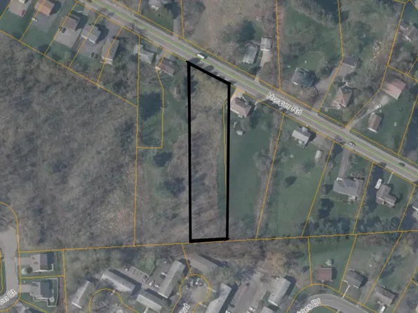 949 Hooper Rd, Endicott, NY 13760