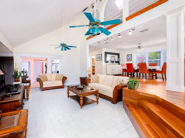 106 Gardenia Ave, Tavernier, FL 33070