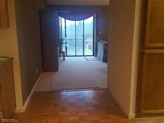 5th image of 133 Saint Johns Dr
