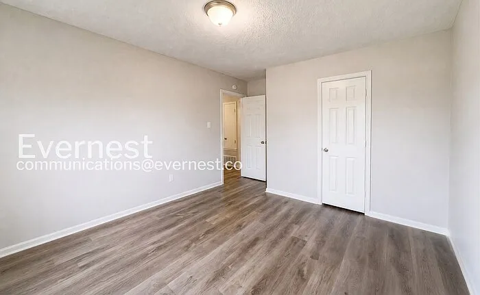 4199 Blackstone Dr — Photo 7
