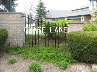 2753 Harbor Dr, Joliet, IL 60431
