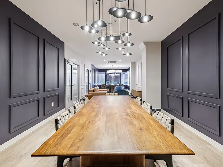 7 West 7th Apartments — Photo 32