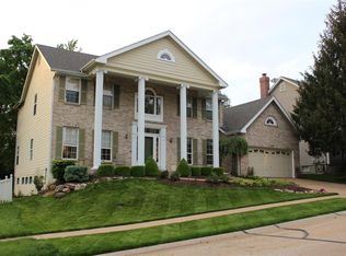 269 Beacon Point Ln, Grover, MO 63040