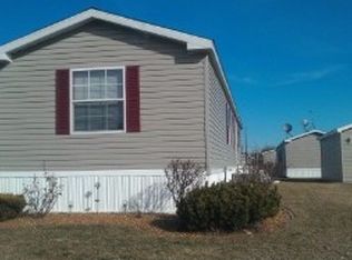 4 Eagle Ln, Beecher, IL 60401