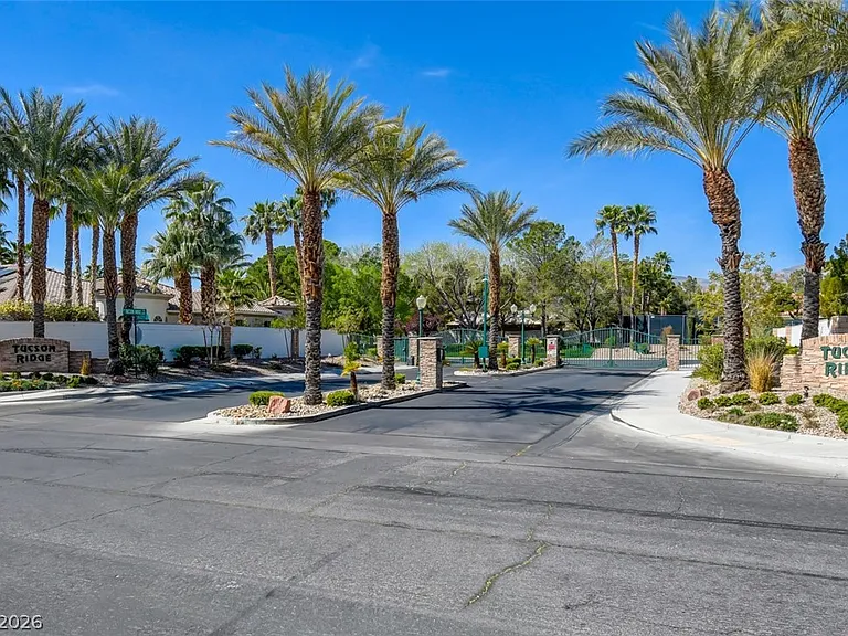 8623 Golden Canyon Rd — Photo 17