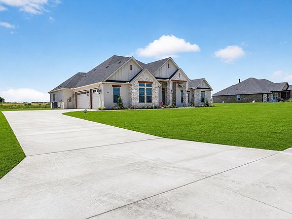 2nd image of 6931 Eagle Creek Dr