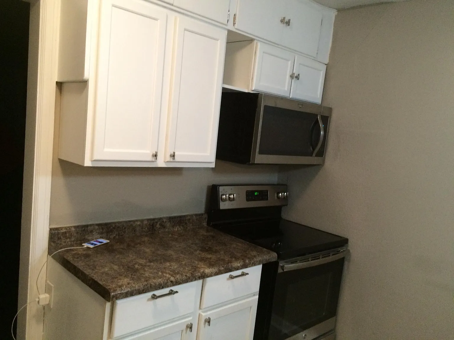 1751 N Lorraine Ave — Photo 1