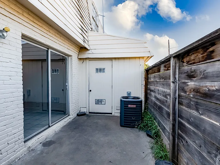 2215 Mission Hill Cir #103 — Photo 18
