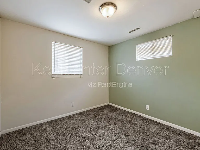 2226 W Baltic Pl — Photo 17