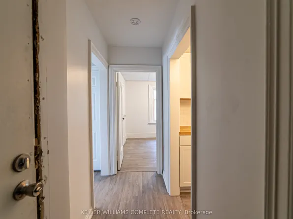 68 Arkledun Ave, Hamilton, ON L8N 2H8