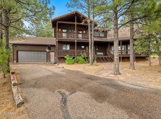 2777 Sky Hawk Dr, Overgaard, AZ 85933