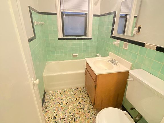 5th image of 4240 Neosho St APT 102