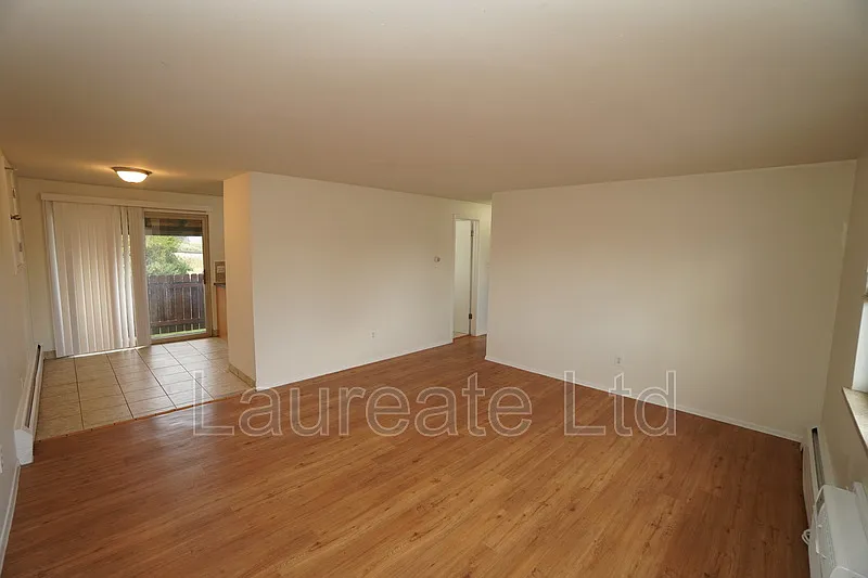Building Photo - 761 Oak St #C