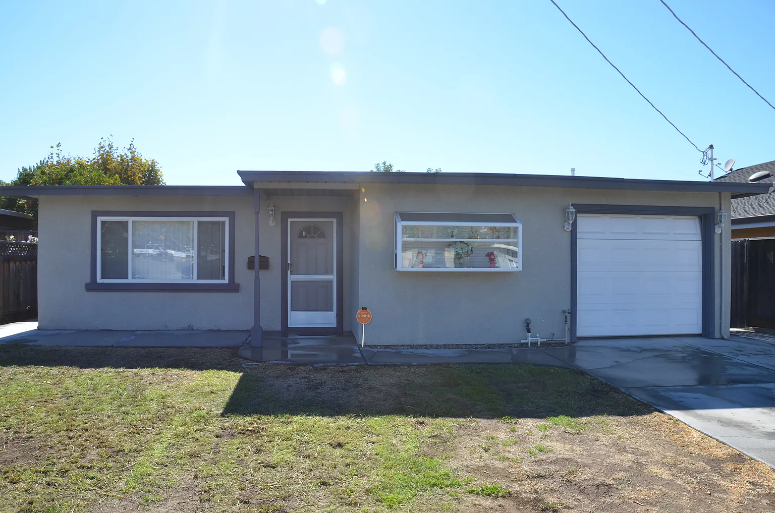 10273 Ashdale Dr photo 1