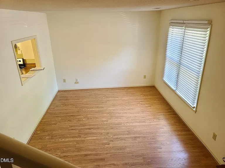 6416 Meadow View Dr — Photo 2