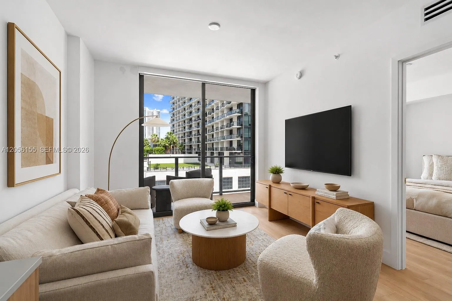 1 bed, 1.0 bath, 598 sqft, $4,100 — Photo 1