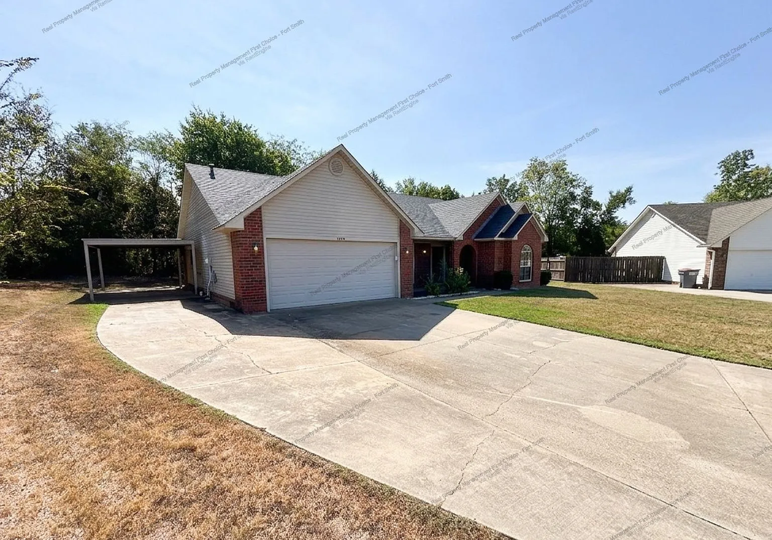 4 bed, 2.0 bath, 1696 sqft, $1,800 — Photo 3