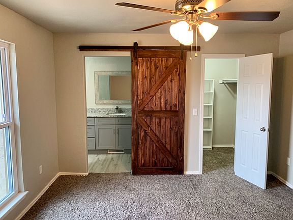 4th image of 1320 NE 22nd St