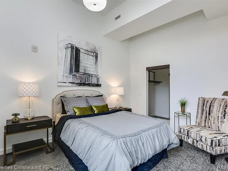 1454 Townsend St #205 — Photo 19