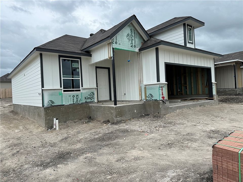 1st image of 117 University Ave