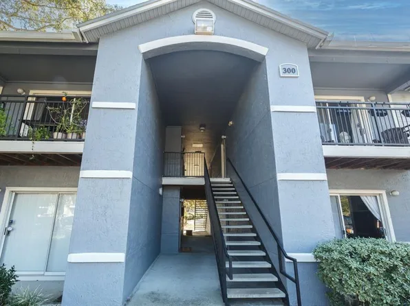 3705 SW 27th St APT 326, Gainesville, FL 32608