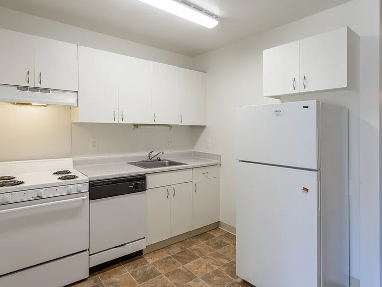 The Forum Apartments — Photo 17