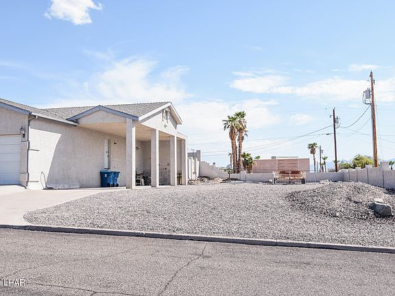 3rd image of 2090 Cabana Dr