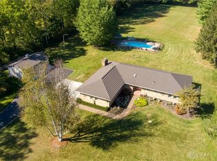 5975 Hunter Rd, Enon, OH 45323