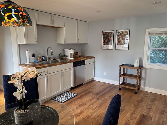 2nd image of 19 Tennessee St #2