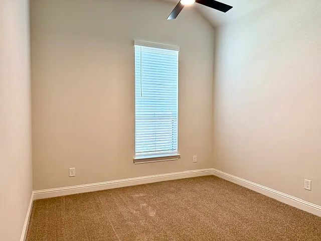 3060 Farmhouse Dr — Photo 6