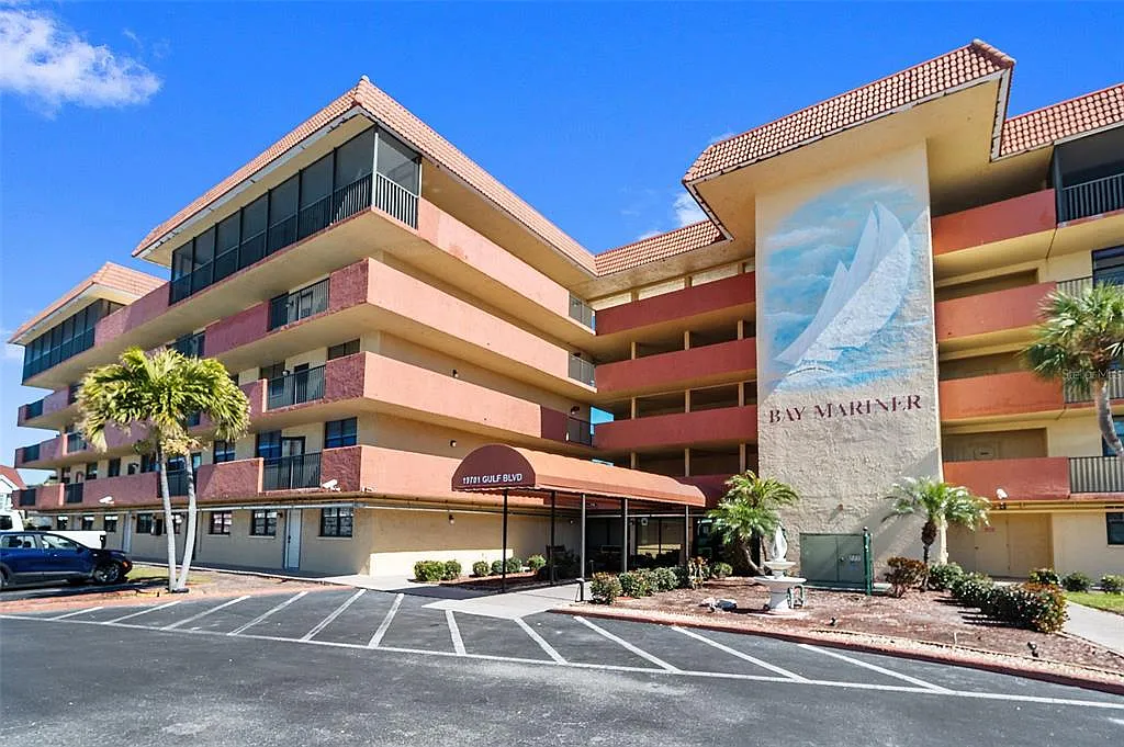 Building Photo - 19701 Gulf Blvd #423