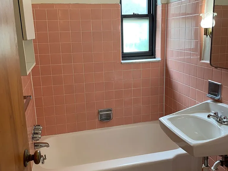 819 College Avenue — Photo 34